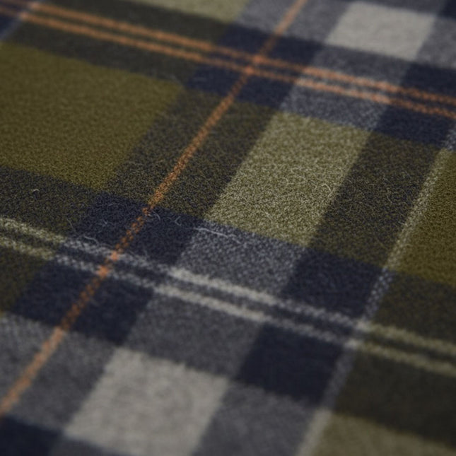 قميص رجالي كاروهات شتوى بجيوب امامية وياقه عاديه