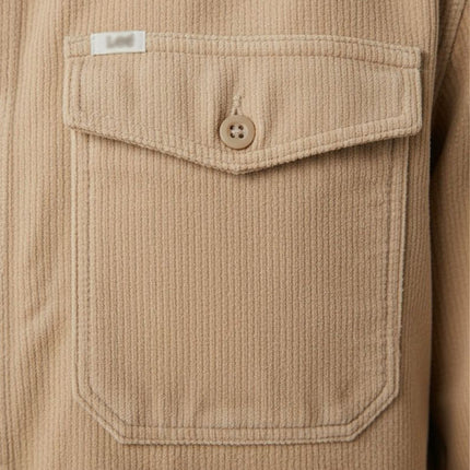 قميص رجالى قطيفه مضلع ساده بجيوب امامية لون بيج