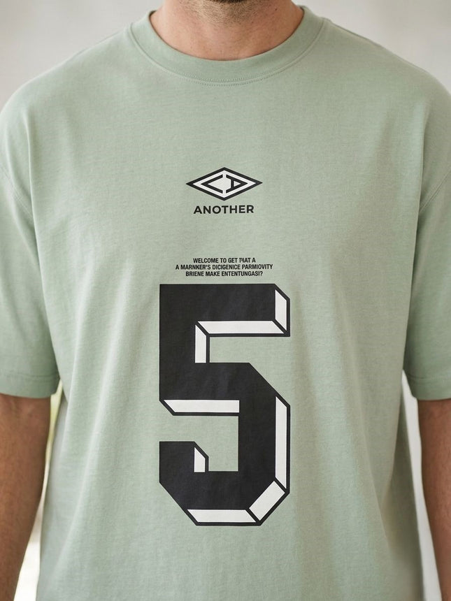 تيشيرت رجالي أوفر سايز قطن إنترلوك بتصميم جرافيك